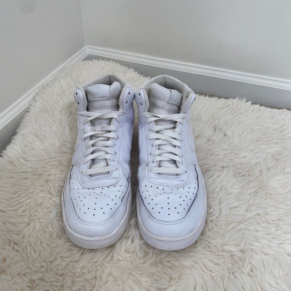 Barely Worn Nike Air Force 1- High Tops size 10.5 - Picture 4 of 4